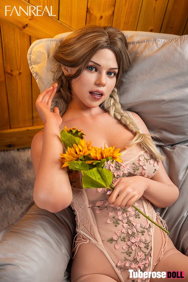 living sex doll